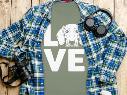 Love Dachshund Graphic Shirt for Dog Lovers