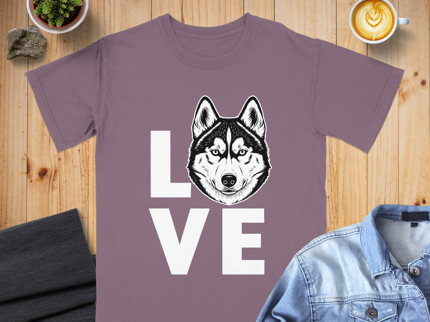 Love Husky Graphic T-Shirt for Dog Lovers
